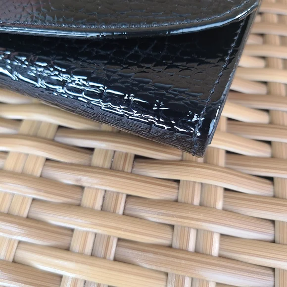 Silverlake Black Leather Crocodile Embossed Wallet Clutch Silver Buckle Accent - Picture 6 of 16